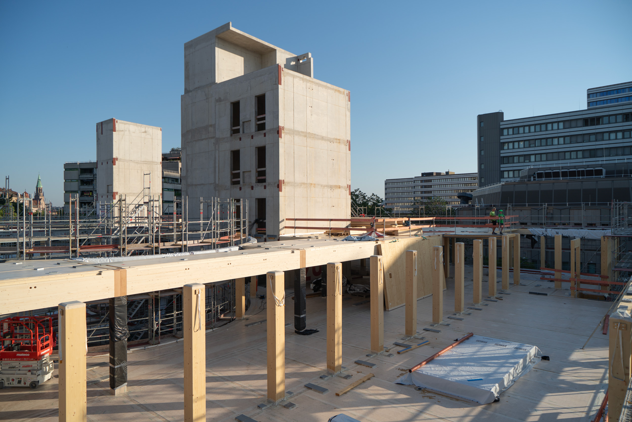 Timber construction with glulam columns and beams at Martin Behaim Gymnasium in Nuremberg