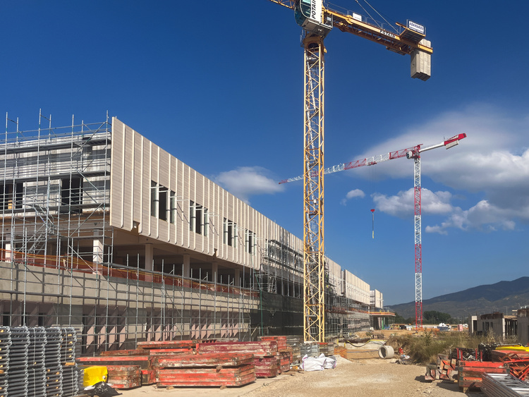 Accoya timber rainscreen façade at the General Hospital of Komotini in Greece